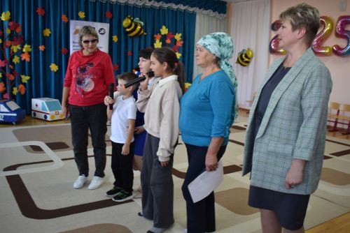 Семейные команды проверили знания ПДД в Алексеевском