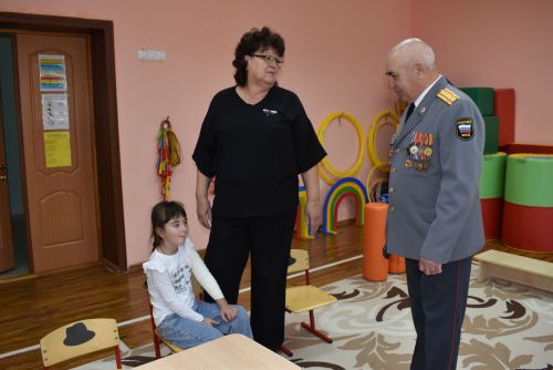 Семейные команды проверили знания ПДД в Алексеевском