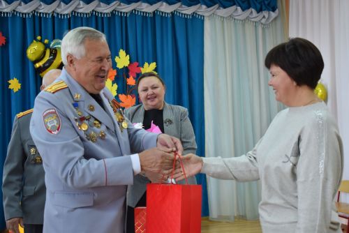 Семейные команды проверили знания ПДД в Алексеевском