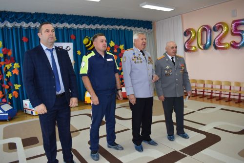 Семейные команды проверили знания ПДД в Алексеевском