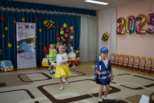 Семейные команды проверили знания ПДД в Алексеевском