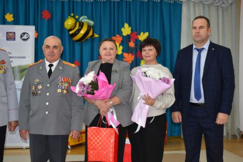 Семейные команды проверили знания ПДД в Алексеевском