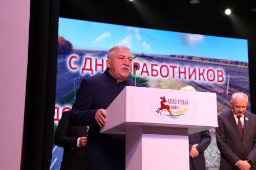 В Алексеевском чествовали лучших дорожных работников