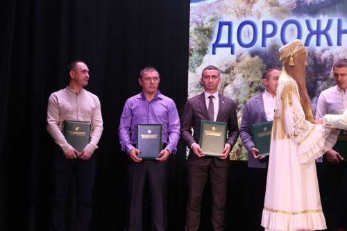 В Алексеевском чествовали лучших дорожных работников