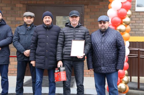 Ключи от новых квартир получили 24 семьи работников «Алексеевскдорстроя»