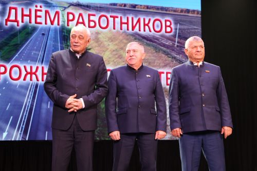 В Алексеевском чествовали лучших дорожных работников