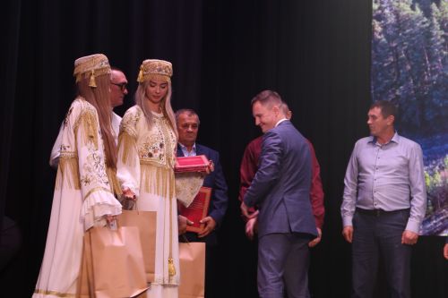 В Алексеевском чествовали лучших дорожных работников