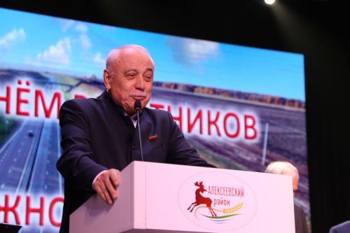 В Алексеевском чествовали лучших дорожных работников