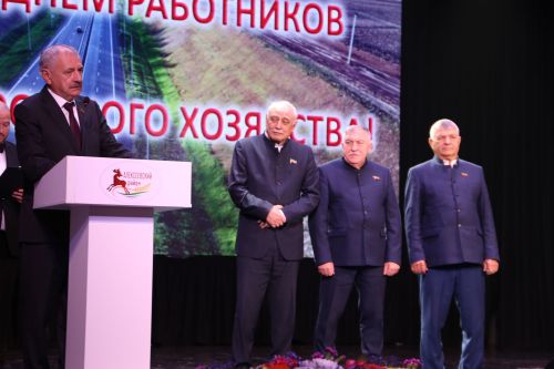В Алексеевском чествовали лучших дорожных работников