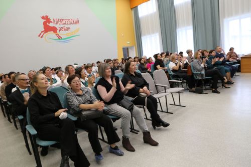 «Коллективный договор – в нем наша сила!»: Алексеевский район принял профсоюзный марафон
