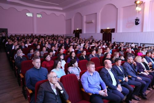 Фоторепортаж: в Алексеевском районе состоялся праздничный концерт ко Дню народного единства