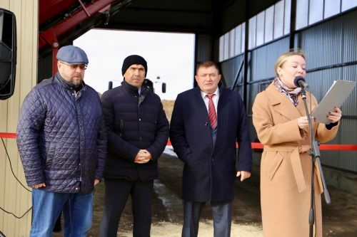 В Алексеевском открыли новый кормоцентр