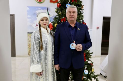 В Алексеевском дети получат подарки в рамках акции «Ёлка желаний»