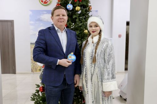 В Алексеевском дети получат подарки в рамках акции «Ёлка желаний»