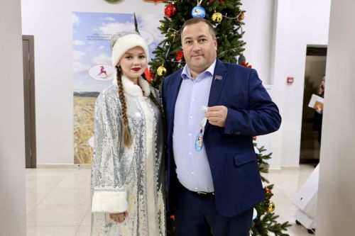 В Алексеевском дети получат подарки в рамках акции «Ёлка желаний»