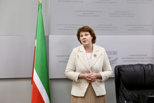 Юные алексеевцы получили первые паспорта в День Конституции