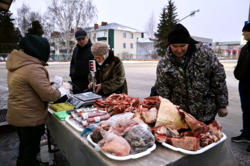Сельскохозяйственная ярмарка объединила жителей Алексеевского