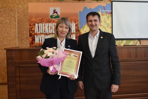 В Алексеевском подвели итоги конкурсов «Учитель года» и «Воспитатель года»