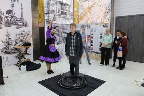 В Алексеевском состоялся праздничный концерт для детей с ограниченными  возможностями здоровья и младших школьников