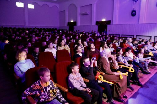 В Алексеевском состоялся праздничный концерт для детей с ограниченными  возможностями здоровья и младших школьников