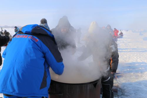 Крупнейший фестиваль зимней рыбалки «KZN FISH УХА» прошел в Алексеевском районе Татарстана