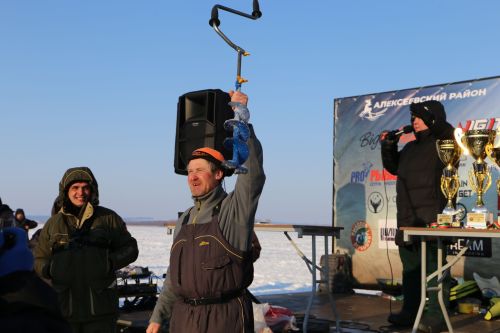 Крупнейший фестиваль зимней рыбалки «KZN FISH УХА» прошел в Алексеевском районе Татарстана