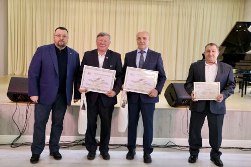 Лучшие работники ЖКХ Алексеевского района получили награды