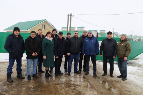 Сергей Демидов и фермеры Алексеевского района посетили мини-молочный парк в Кукморе