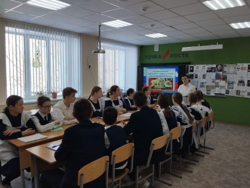 Депутаты Алексеевского городского поселения встретились со школьниками