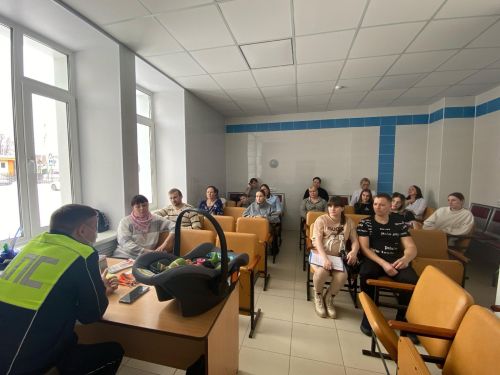 Будущим мамам Алексеевского напомнили о правилах безопасности на дорогах перед 8 Марта