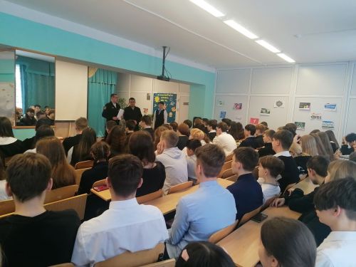 Служба в органах внутренних дел: шаг в будущее для алексеевских школьников