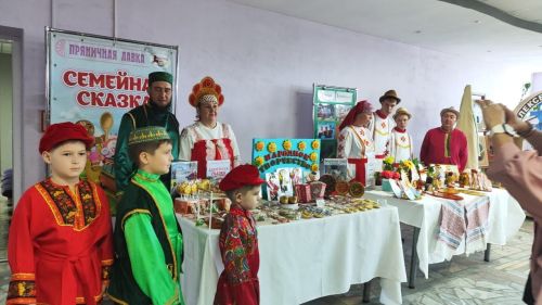 Алексеевцы достойно представили район на зональном этапе конкурса «Без бергэ»
