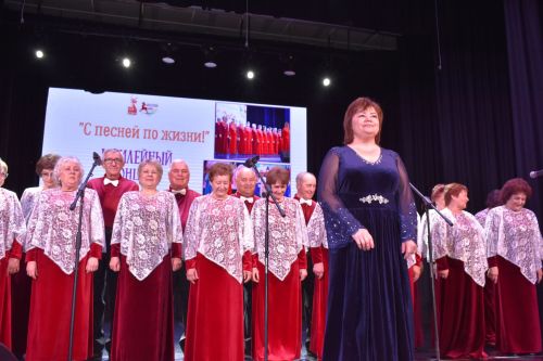 В Алексеевском состоялся юбилейный концерт народных коллективов