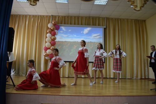 В Алексеевской школе №2 наградили лучших учеников