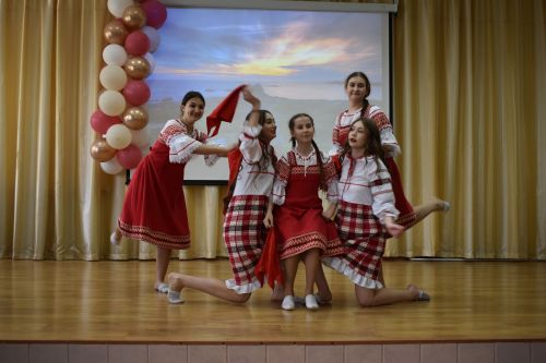 В Алексеевской школе №2 наградили лучших учеников