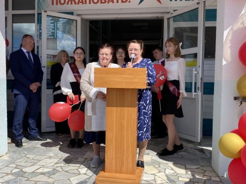 Торжественные последние звонки прозвучали в школах района