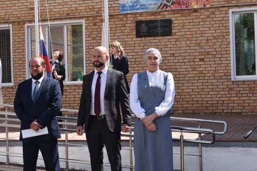 Выпускники Алексеевской школы №3 попрощались со школой