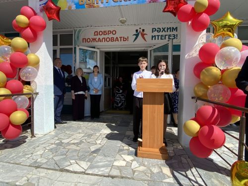 Торжественные последние звонки прозвучали в школах района