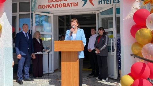 Торжественные последние звонки прозвучали в школах района