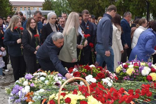 Митинг в честь 80-летия Победы объединил поколения в Алексеевском