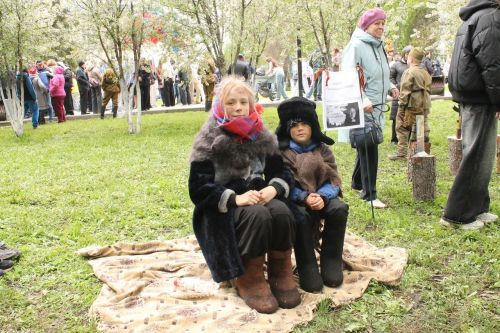 Митинг в честь 80-летия Победы объединил поколения в Алексеевском