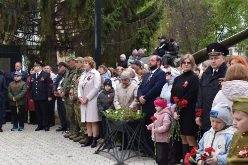 Митинг в честь 80-летия Победы объединил поколения в Алексеевском