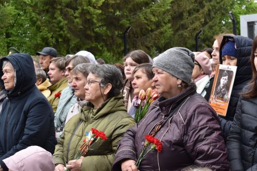 Митинг в честь 80-летия Победы объединил поколения в Алексеевском