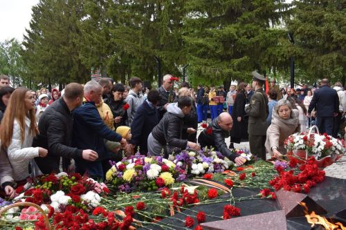 Митинг в честь 80-летия Победы объединил поколения в Алексеевском