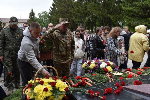 Митинг в честь 80-летия Победы объединил поколения в Алексеевском