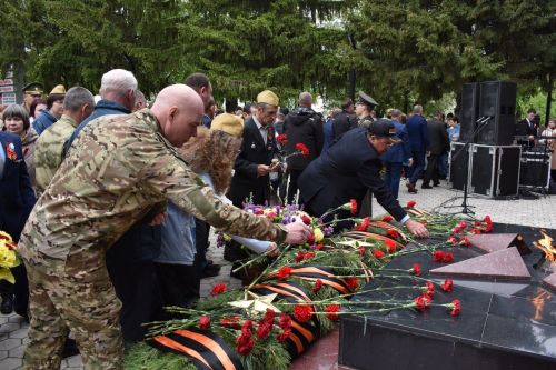 Митинг в честь 80-летия Победы объединил поколения в Алексеевском