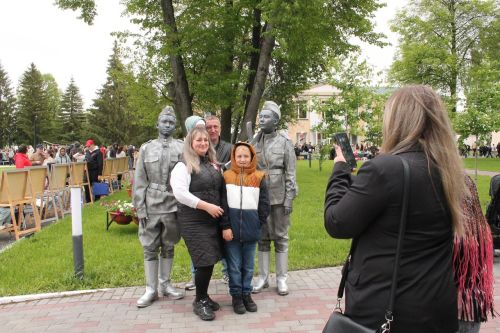 Митинг в честь 80-летия Победы объединил поколения в Алексеевском