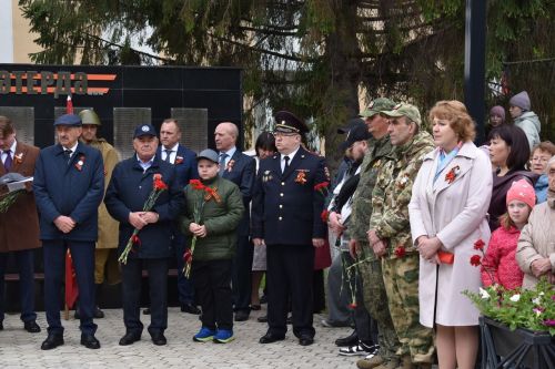 Митинг в честь 80-летия Победы объединил поколения в Алексеевском