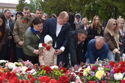 Митинг в честь 80-летия Победы объединил поколения в Алексеевском