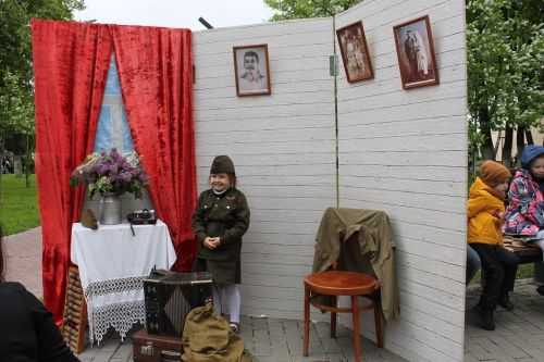Митинг в честь 80-летия Победы объединил поколения в Алексеевском